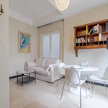 Апартаменты A Casa Di Enea *